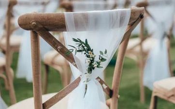 2025年阴历七月初五是下聘礼好日子吗