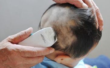 今天是剃胎发的大好日子吗 2025年9月12日老黄历宜忌 今天是剃胎发的大好日子吗 2025年9月12日老黄历宜忌