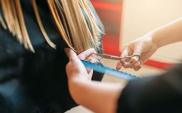 2024年阴历十月廿二是剃胎发好日子吗