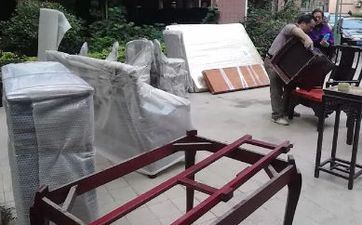 挣钱才能很强，但却底子攒不住的星座，大方大方，从不锱铢必较