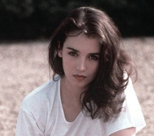 女性最富有的出世日