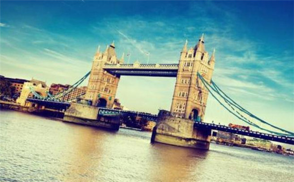 脑门皱纹面相剖析