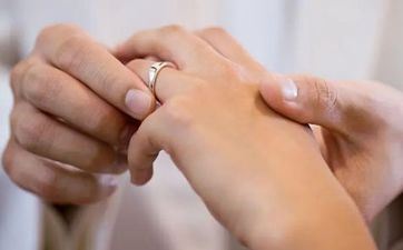 2023年阴历十一月初二是成婚良辰好日子吗 宜办婚礼么