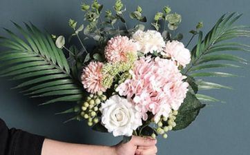 2023年阴历八月初二女神节领证好不好 这天挂号成婚吉祥吗