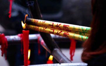 2023年阴历十二月十三日子好吗？合适烧香祈福吗？