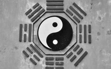 终身得不到婚姻的八字 八字比劫重重的人