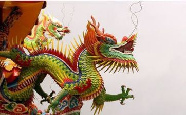 属龙的人和哪些属相合 龙遇鸡有佳兆如虎添翼