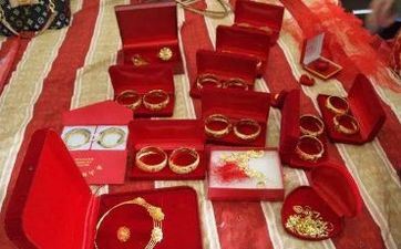 订亲戒指买一个好仍是买一对?买什么戒指好