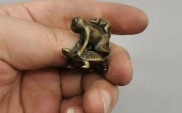 2023年10月9日属相猴五行穿衣攻略