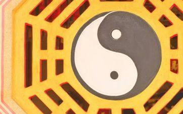 八字里的“用神” 决议你富有贫贱