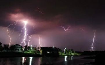 今天打麻将色彩衣服 2023年五月初九打麻将穿什么色彩衣服