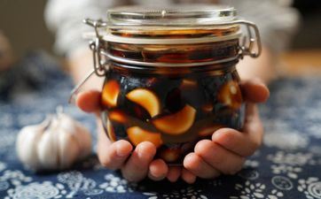 总能在女朋友悲伤时分及时呈现的属相男