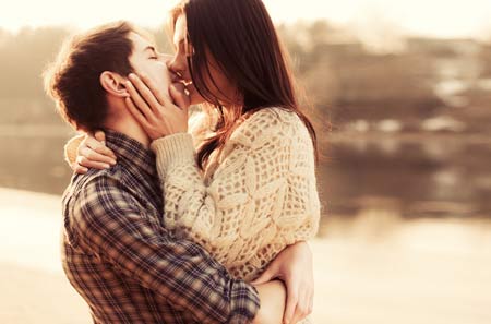 爱情中能主动出击的星座男