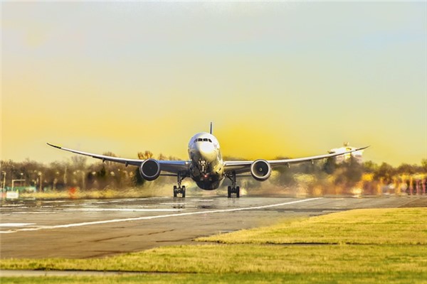 梦到了飞机出事端怎么样