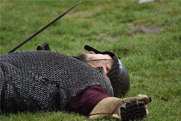 梦见有死人的有什么意义