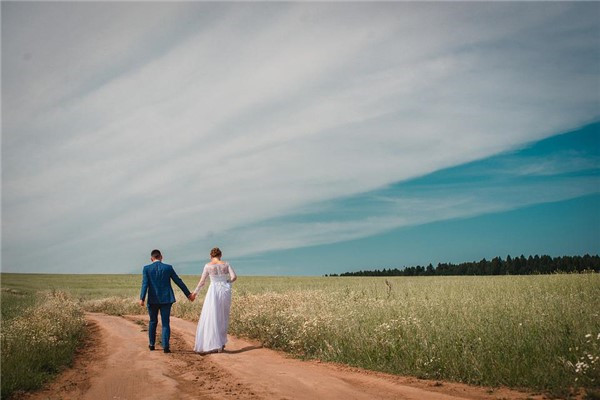 2023年阴历4月哪天领证最好最吉祥