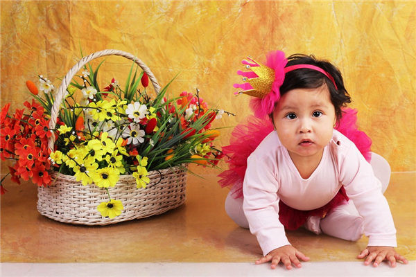 女孩子姓王的姓名高雅大方