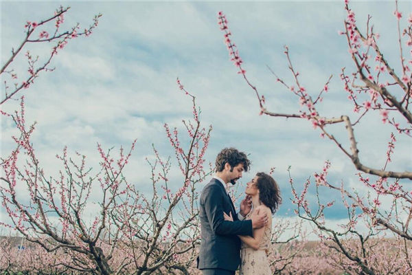 2023年9月订亲好日子吉时查询