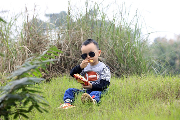 小孩带松字简略上口好名字