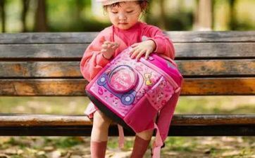 2025年正月初六出世罗姓女孩姓名