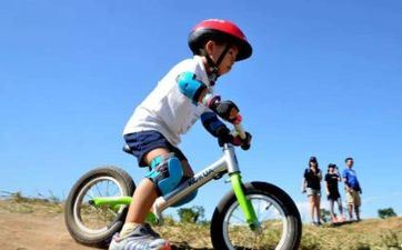 赖姓男孩姓名2025年4月2日出世的