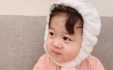 爸爸姓毛妈妈姓刘该怎样给宝宝取姓名